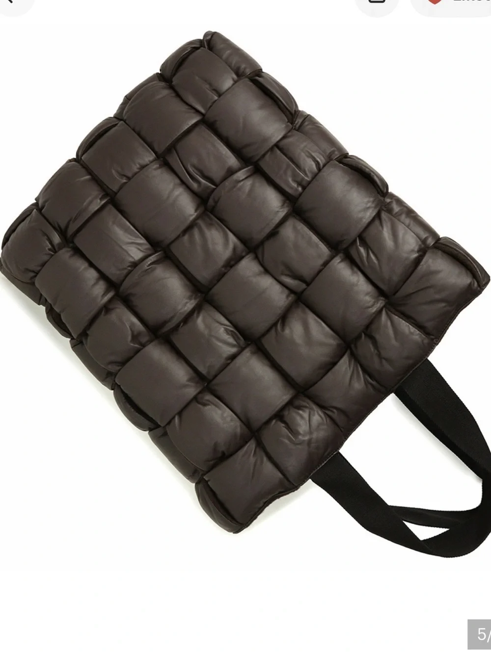 BOTTEGA VENETA Padded Tote Bag Calfskin Leather Wool Fondant. NEW! RT $ 4990. XL